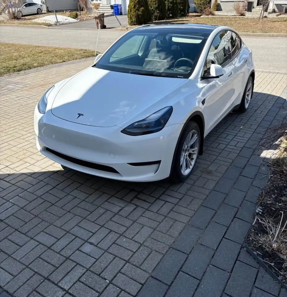 Tesla Model Y fotografie Tesla Model Y