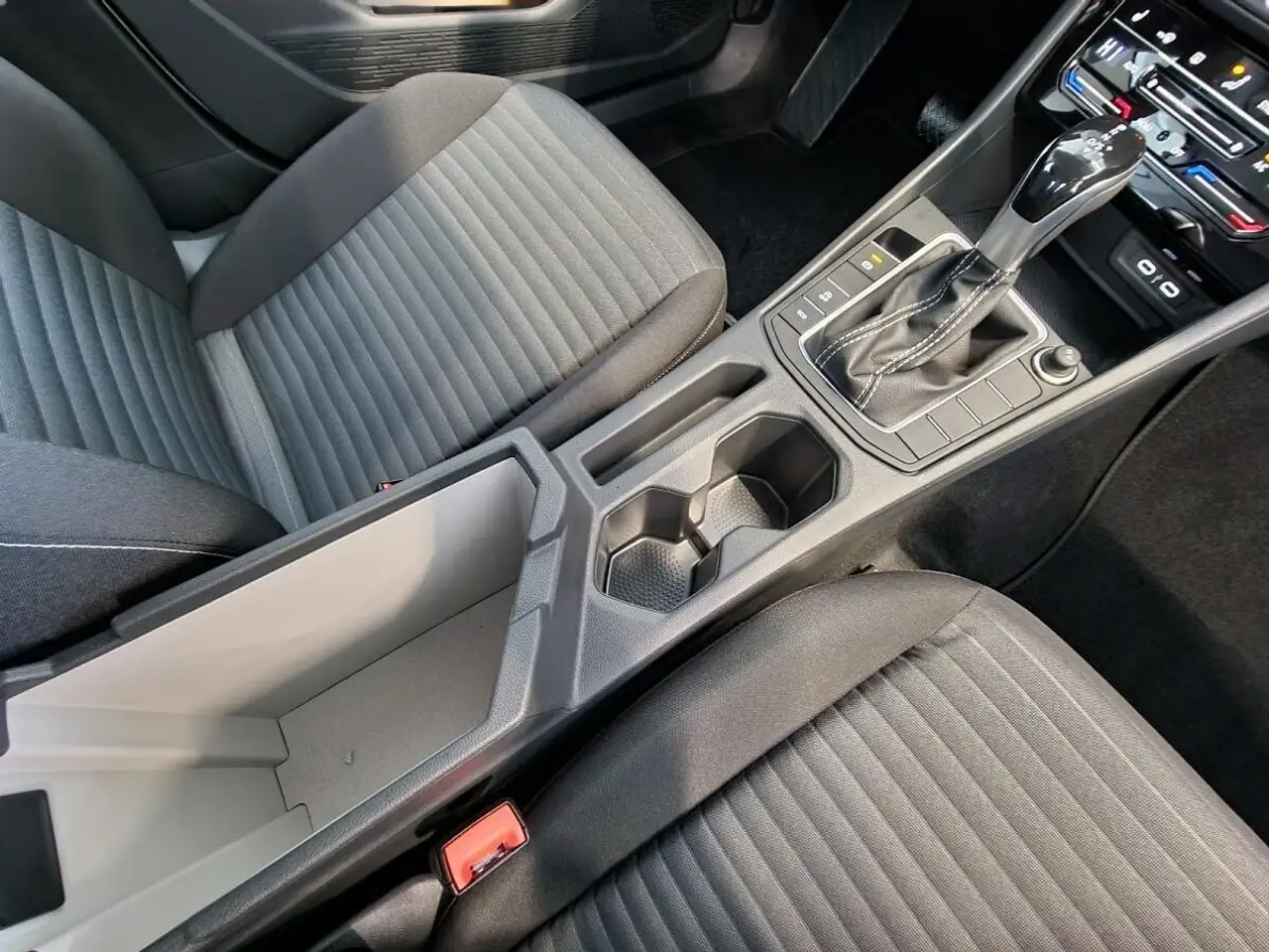 Volkswagen Jetta снимка Volkswagen Jetta