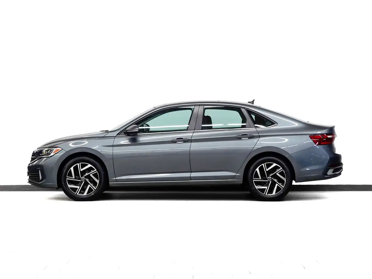 Volkswagen Jetta снимка Volkswagen Jetta