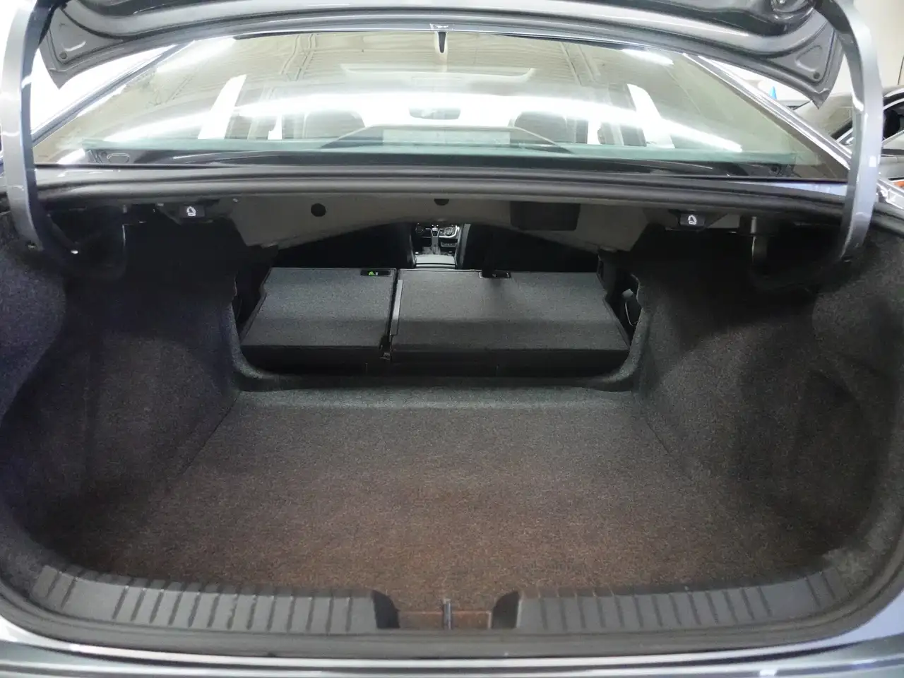 Volkswagen Jetta снимка Volkswagen Jetta