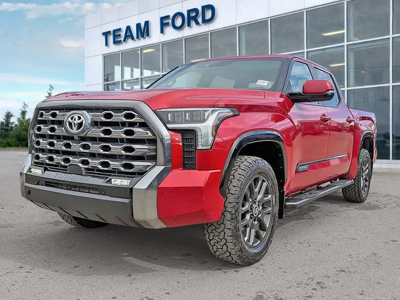 Toyota Tundra снимка Toyota Tundra