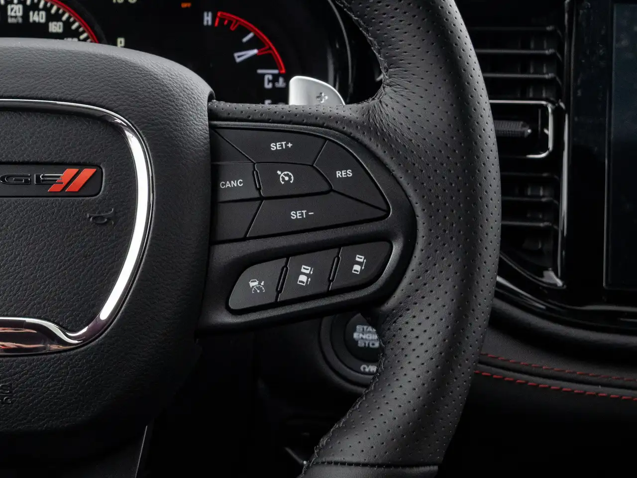 Dodge Durango снимка Dodge Durango