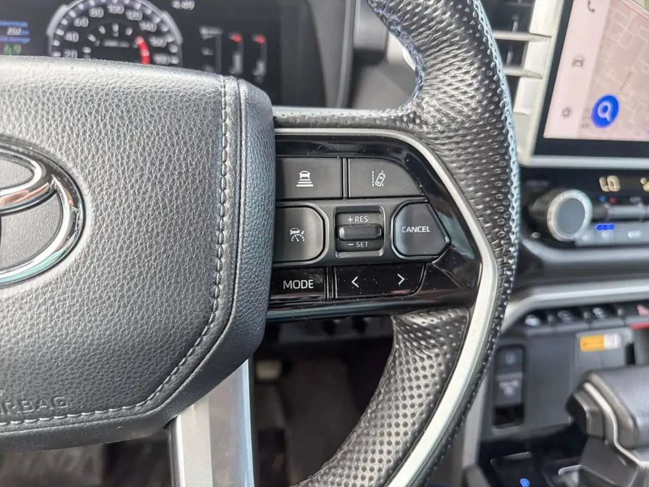 Toyota Tundra снимка Toyota Tundra