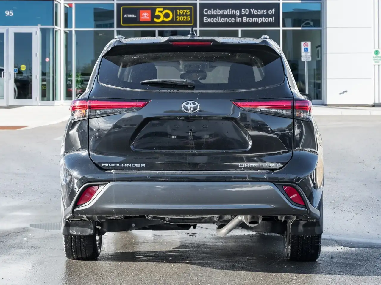 Toyota Highlander снимка Toyota Highlander