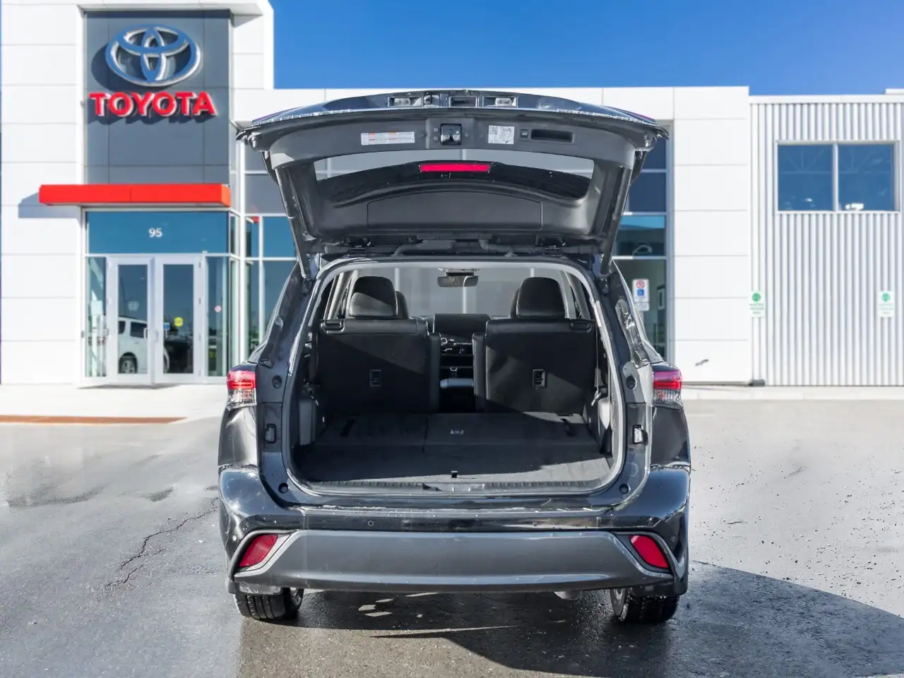 Toyota Highlander снимка Toyota Highlander