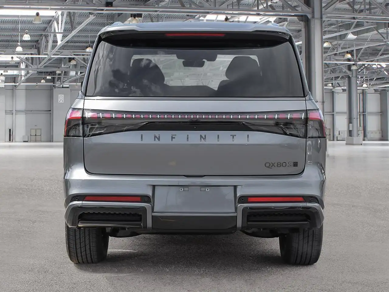 Infiniti QX80 снимка Infiniti QX80