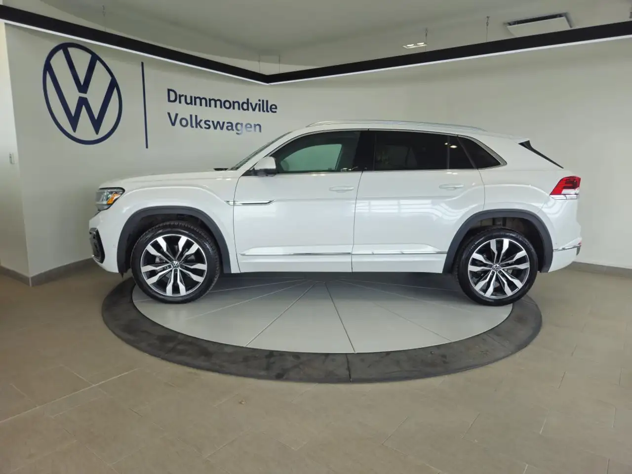 Volkswagen Atlas снимка Volkswagen Atlas