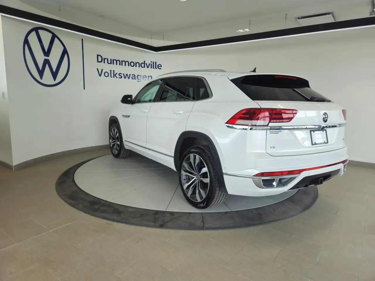 Volkswagen Atlas снимка Volkswagen Atlas