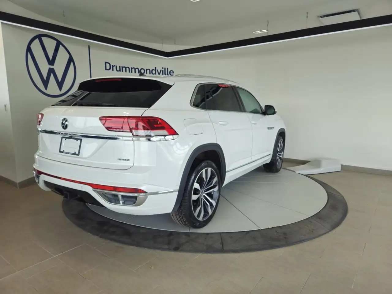 Volkswagen Atlas снимка Volkswagen Atlas