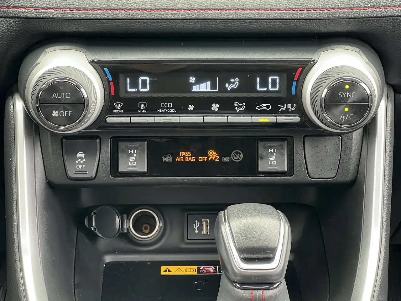 Toyota RAV 4 Prime снимка Toyota RAV 4 Prime