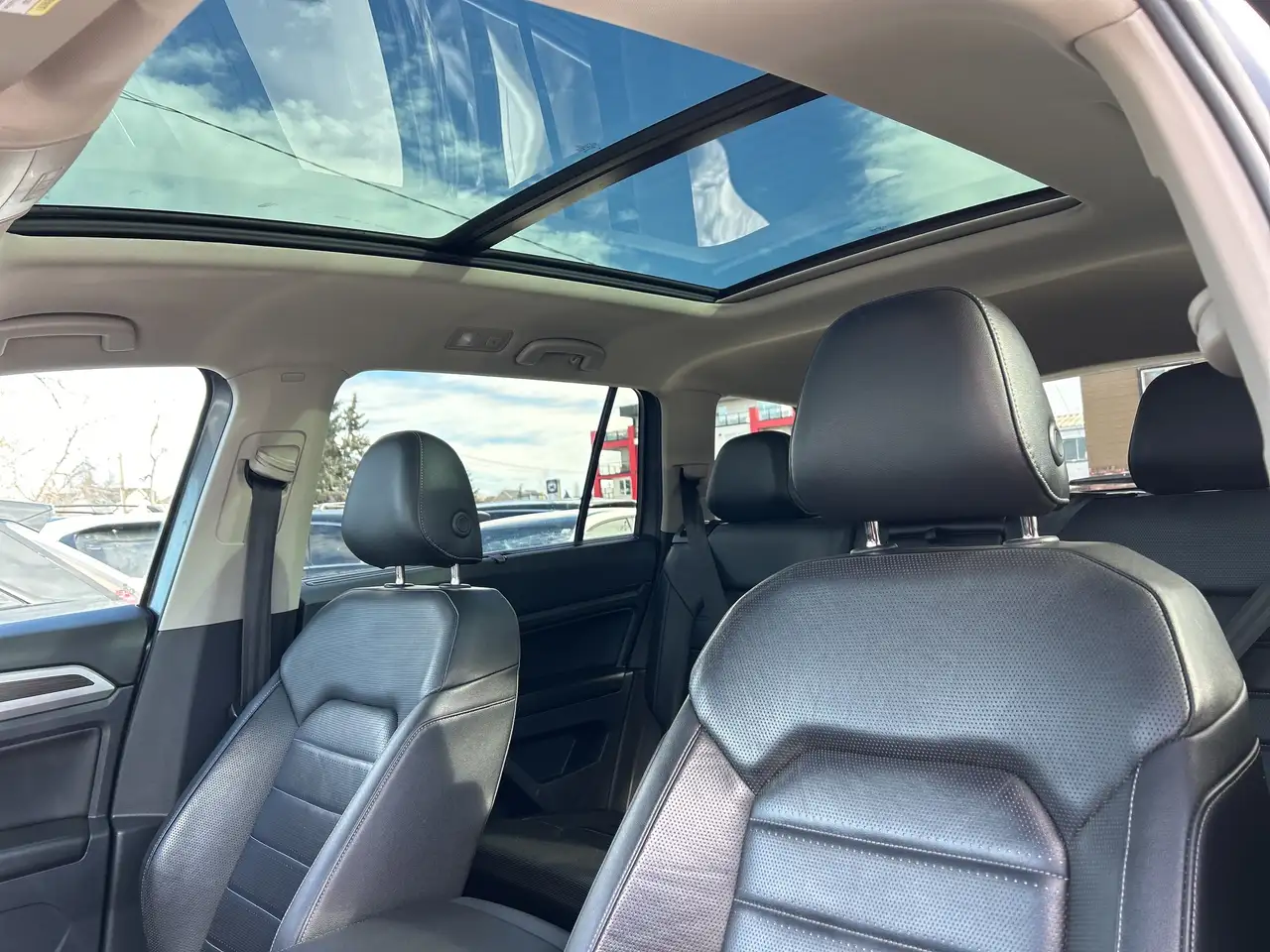 Volkswagen Atlas снимка Volkswagen Atlas