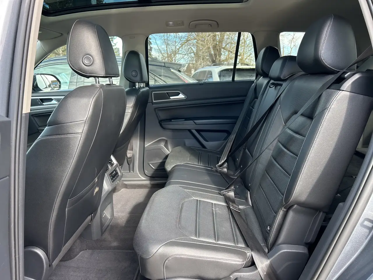 Volkswagen Atlas снимка Volkswagen Atlas