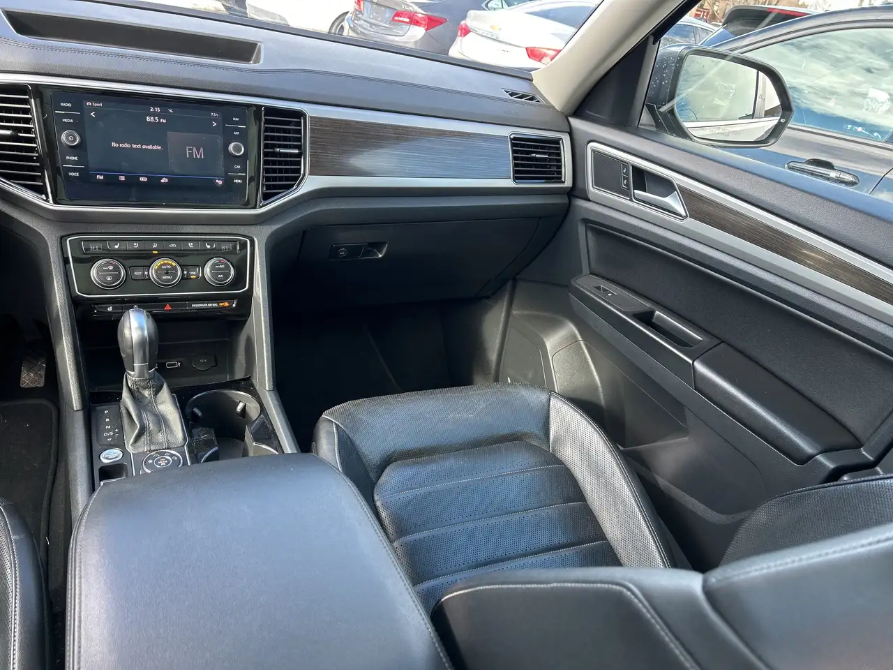 Volkswagen Atlas снимка Volkswagen Atlas