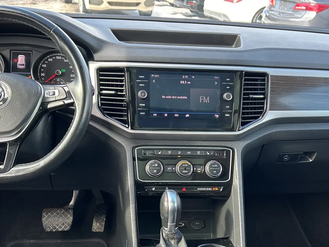 Volkswagen Atlas снимка Volkswagen Atlas