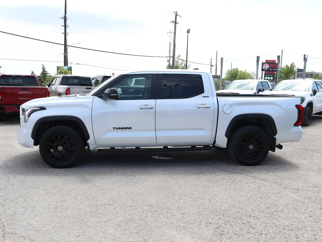 Toyota Tundra снимка Toyota Tundra