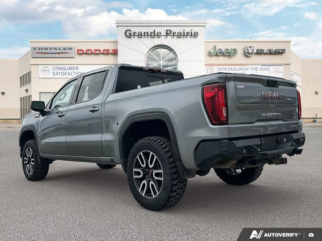 GMC Sierra 1500 photo GMC Sierra 1500