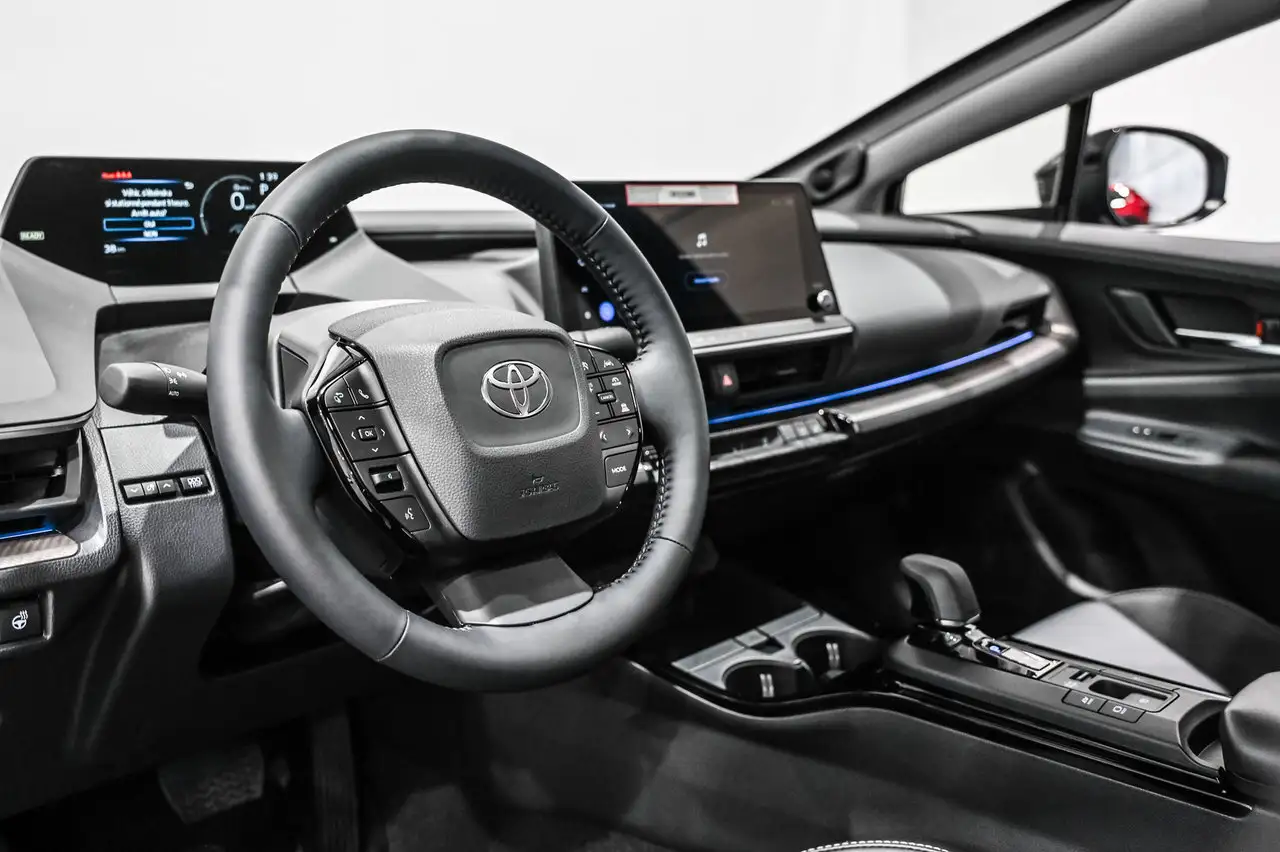 Toyota Prius снимка Toyota Prius