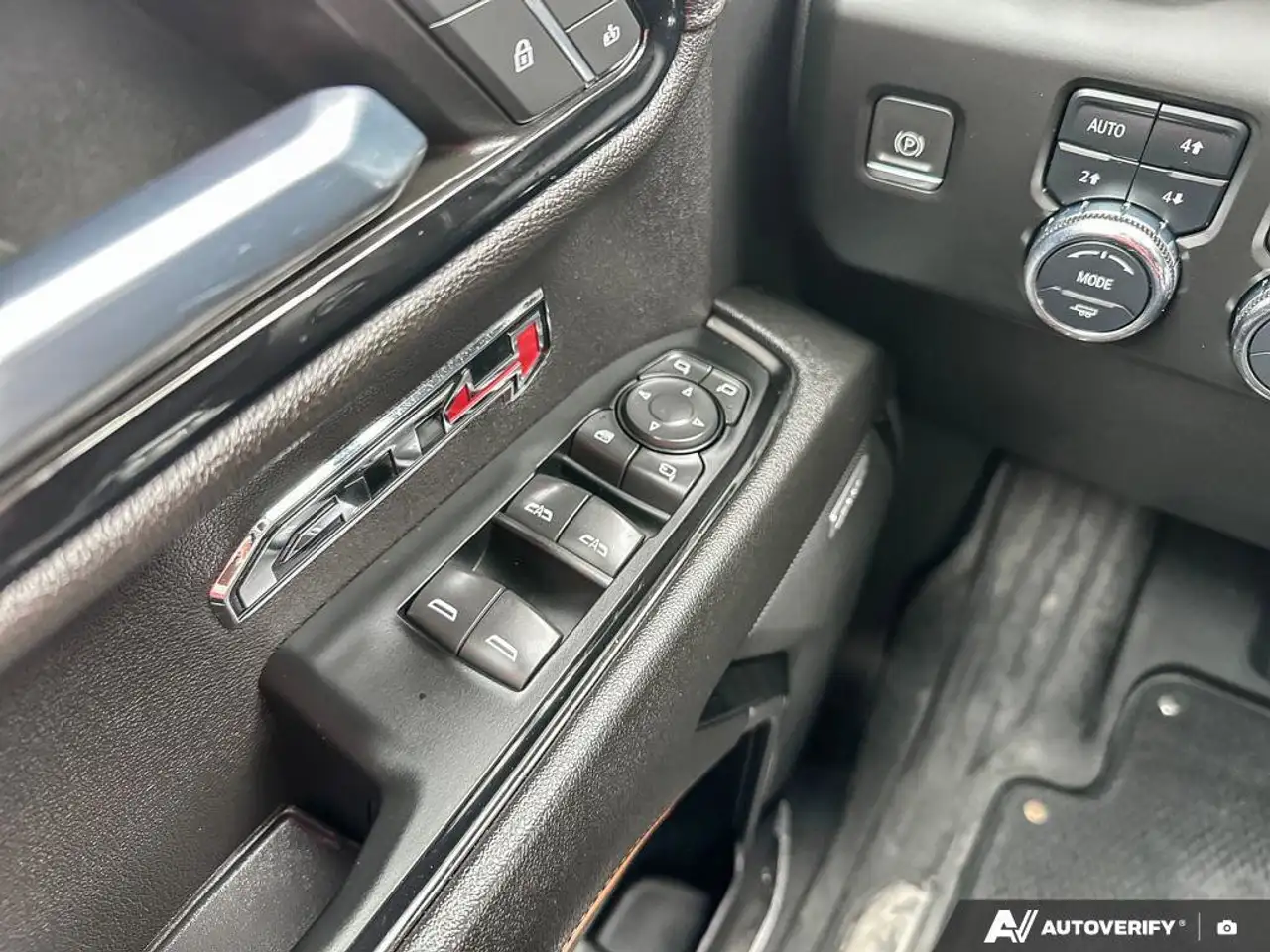 GMC Sierra 1500 photo GMC Sierra 1500