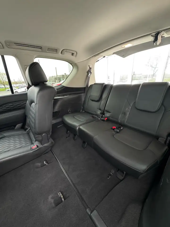 Infiniti QX80 fotografie Infiniti QX80