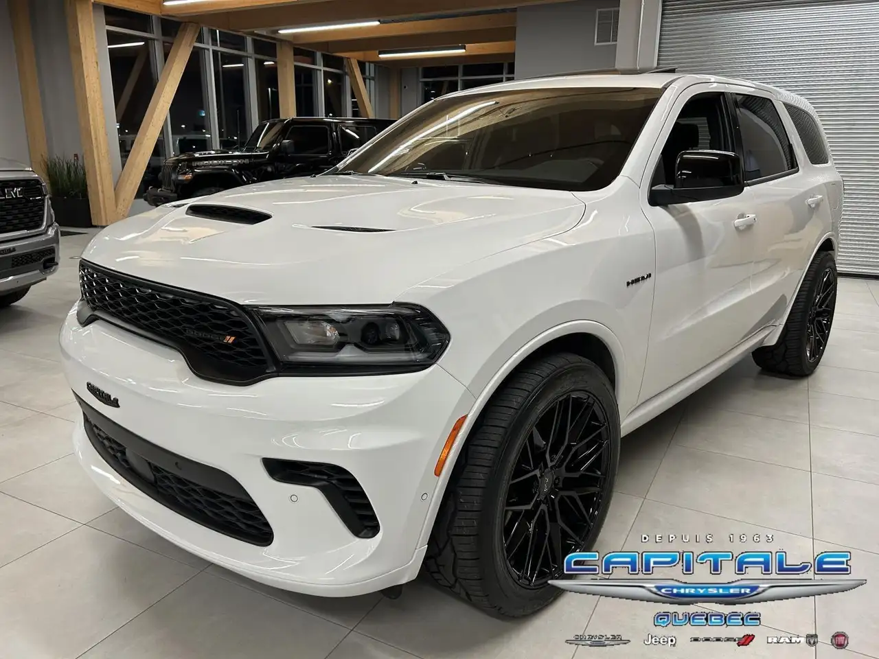 Dodge Durango снимка Dodge Durango