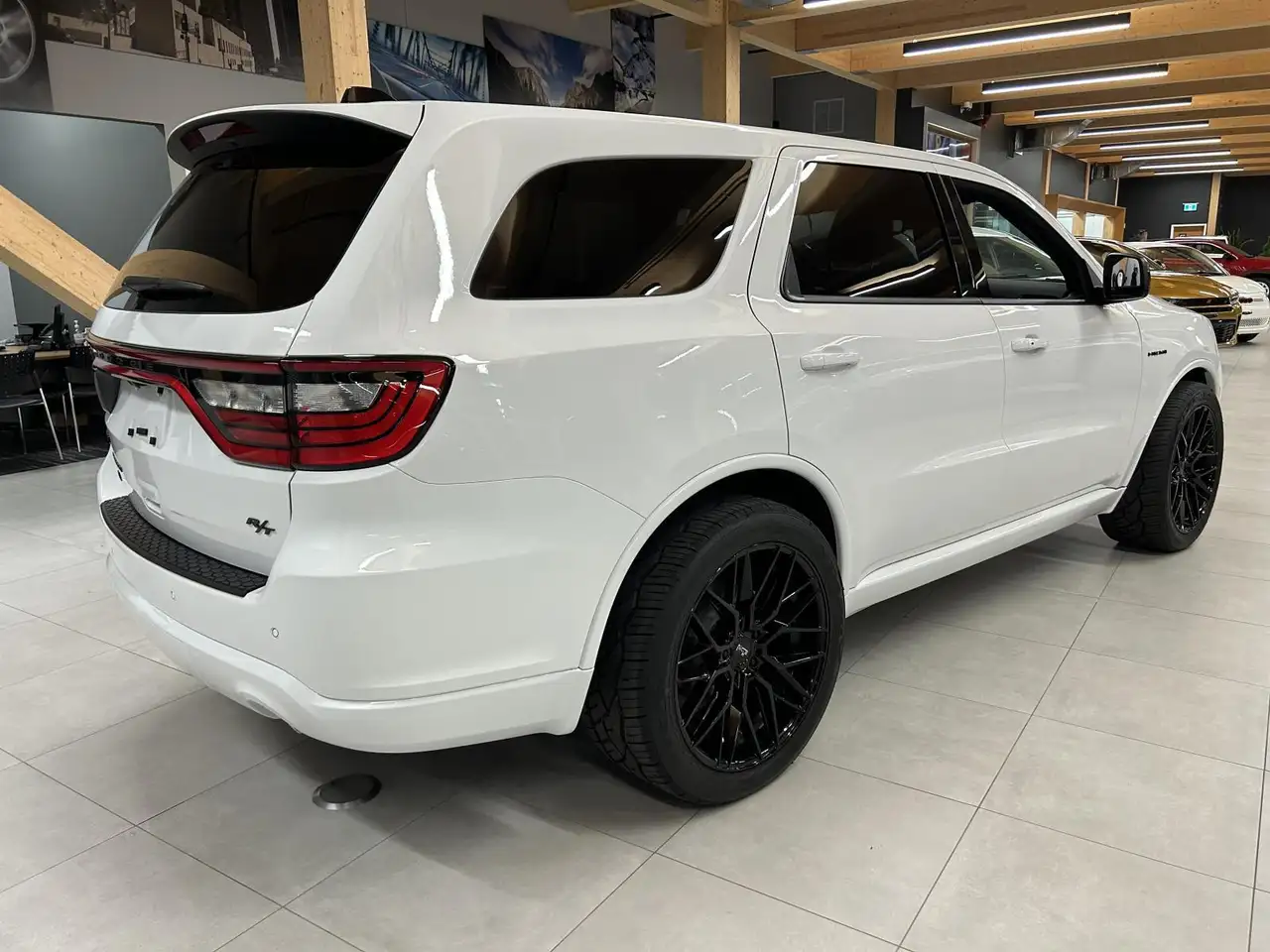 Dodge Durango снимка Dodge Durango