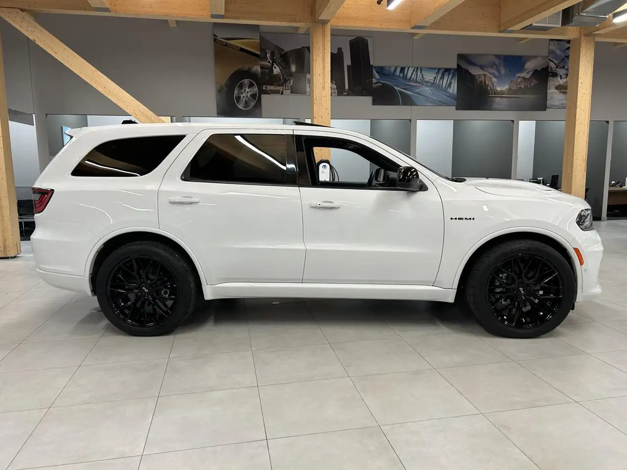 Dodge Durango снимка Dodge Durango
