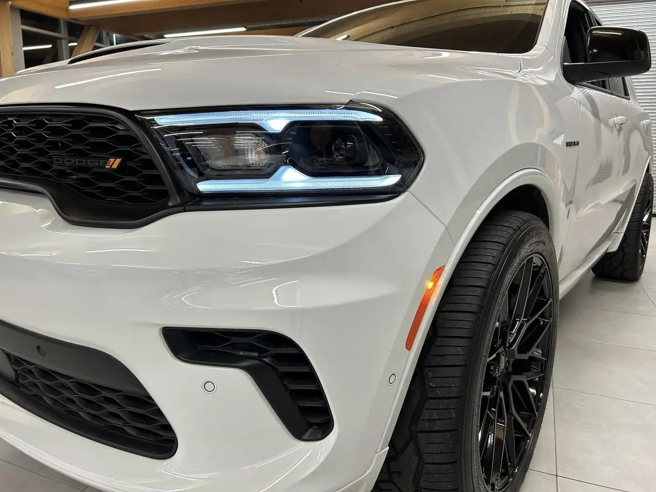 Dodge Durango снимка Dodge Durango