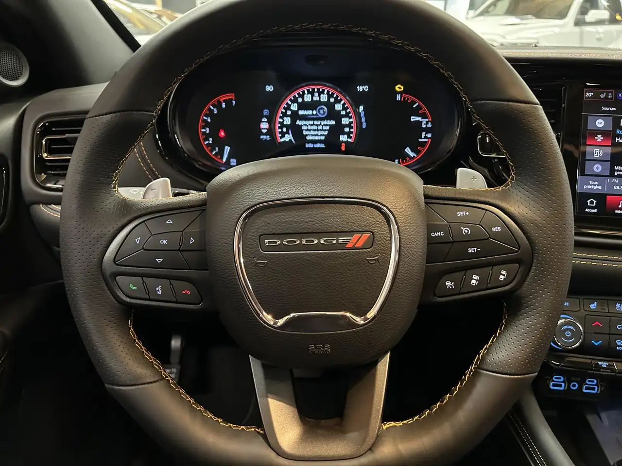 Dodge Durango снимка Dodge Durango