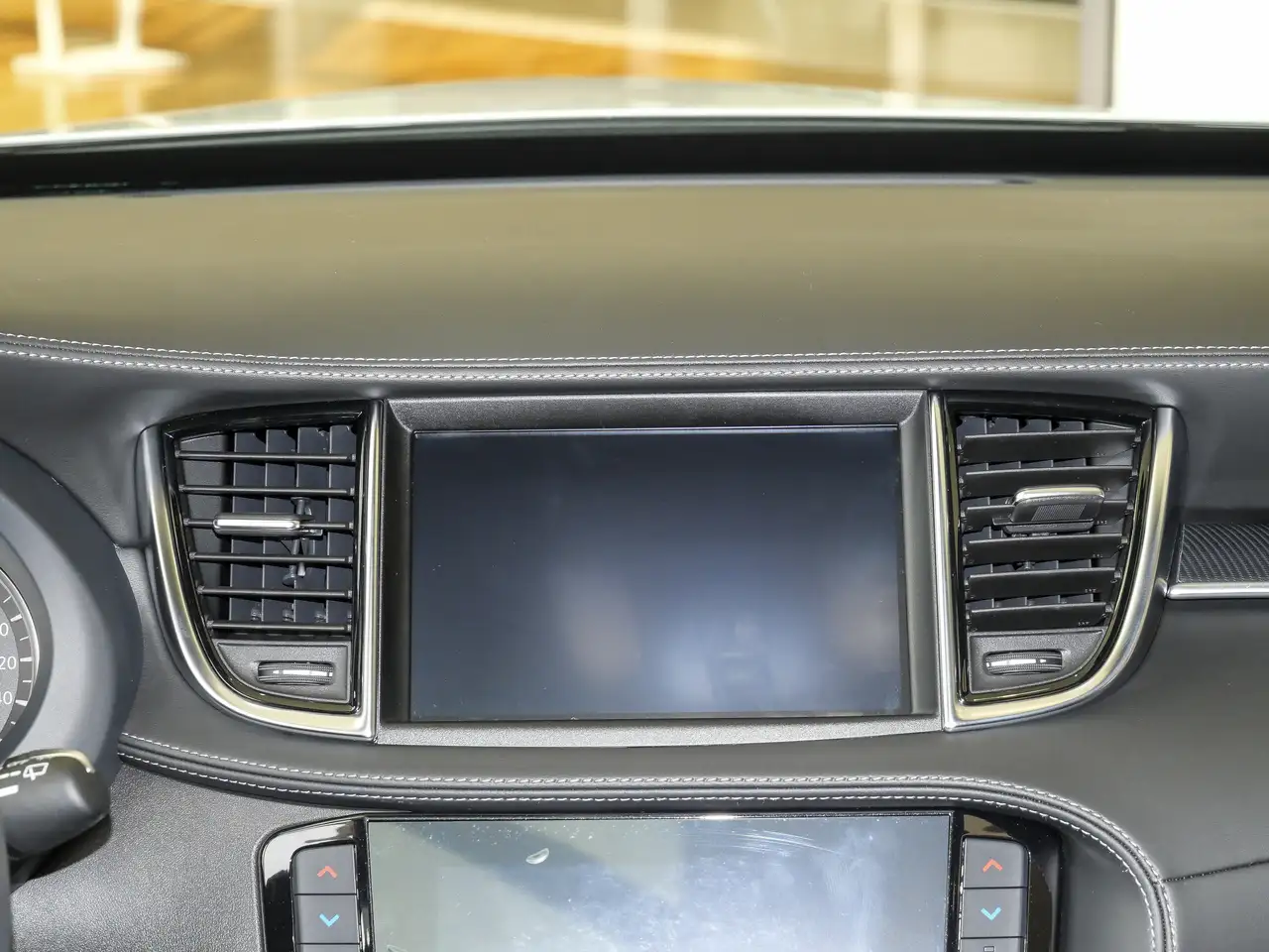 Infiniti QX50 снимка Infiniti QX50