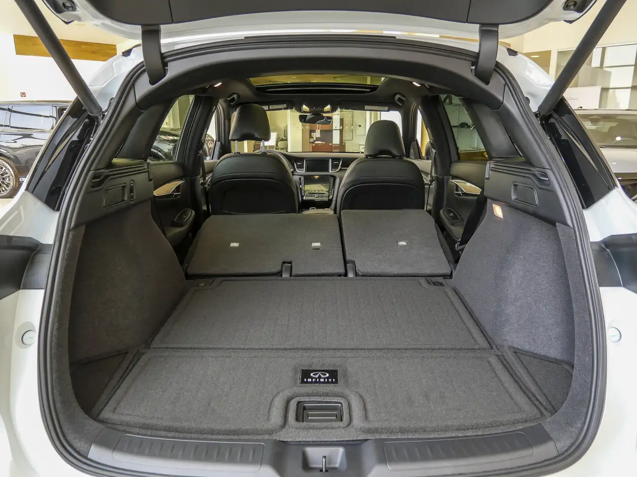 Infiniti QX50 снимка Infiniti QX50