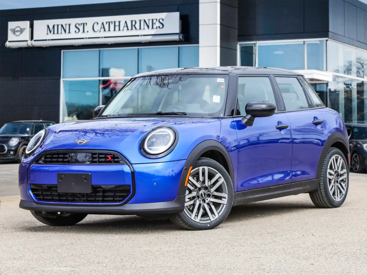 MINI 5 Door photo MINI 5 Door