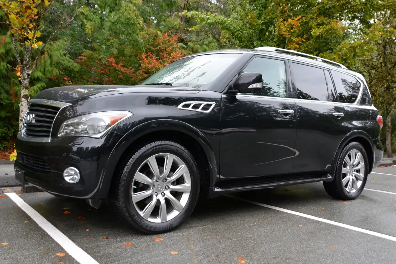 Infiniti QX56 снимка Infiniti QX56