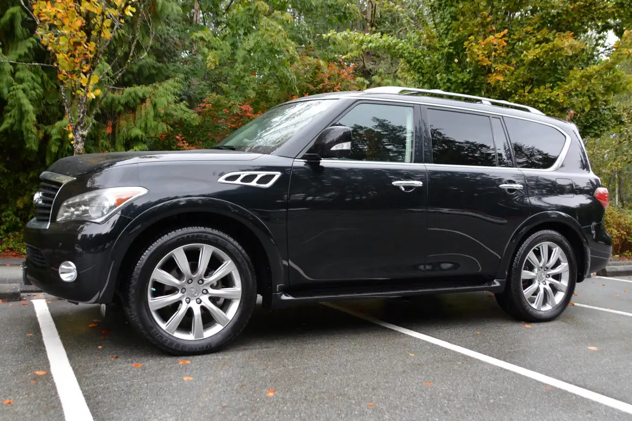 Infiniti QX56 снимка Infiniti QX56