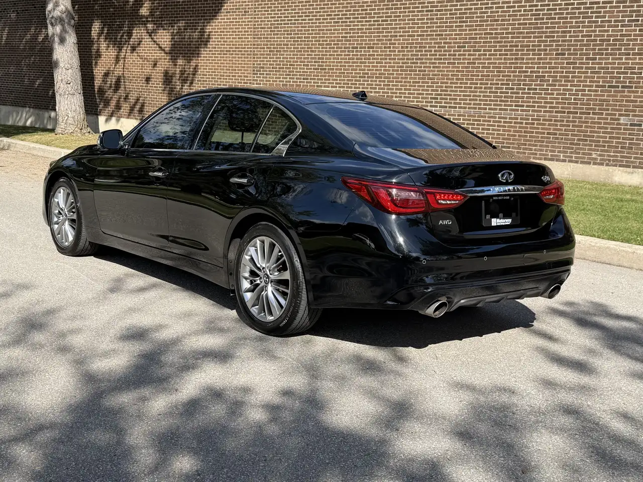 Infiniti Q50 снимка Infiniti Q50