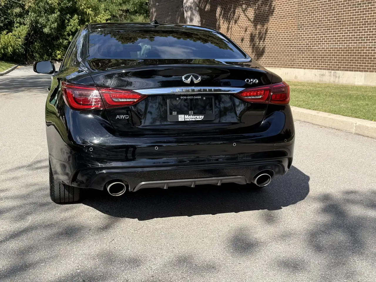 Infiniti Q50 снимка Infiniti Q50