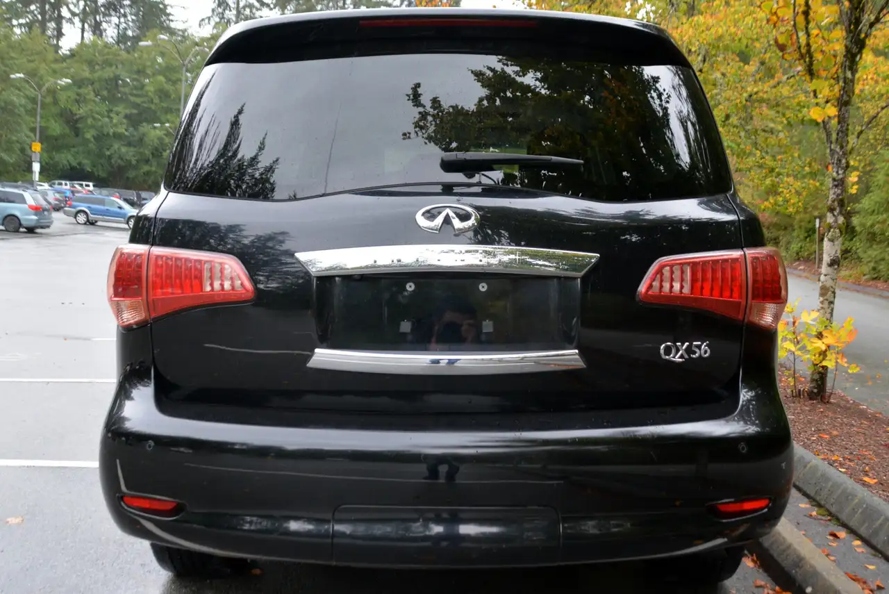 Infiniti QX56 снимка Infiniti QX56
