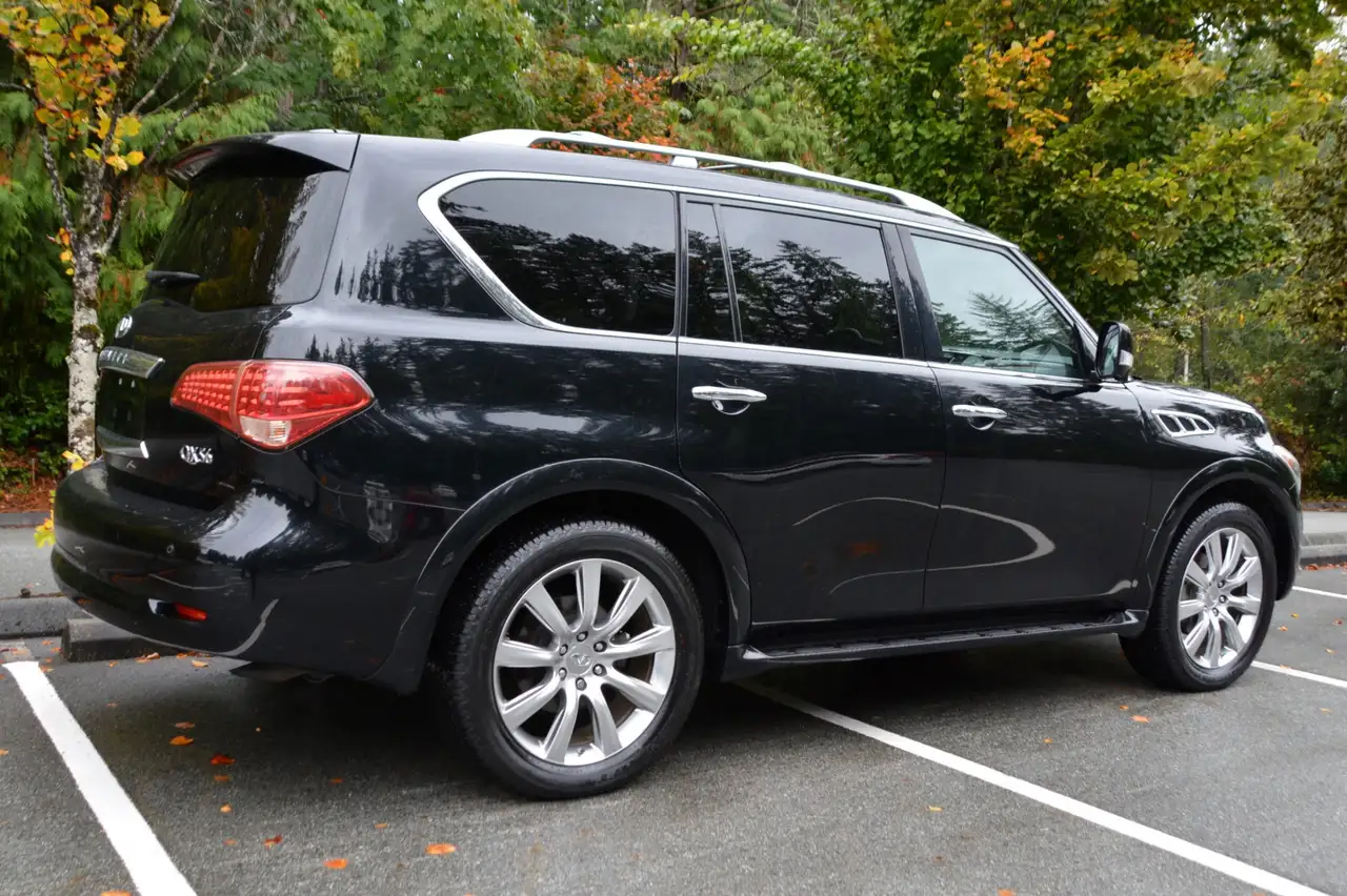 Infiniti QX56 снимка Infiniti QX56