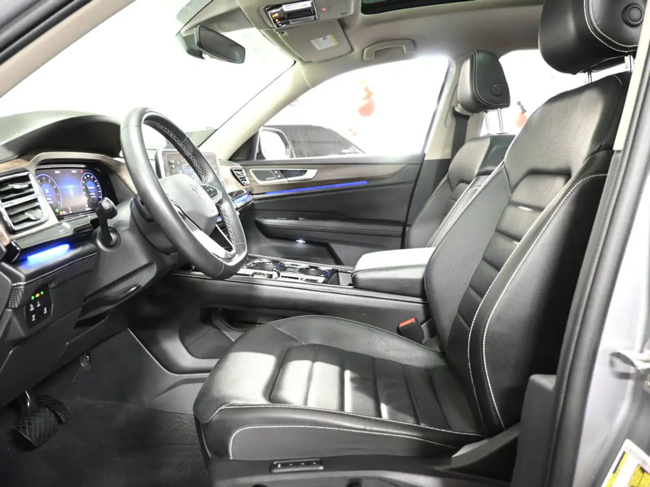 Volkswagen Atlas photo Volkswagen Atlas