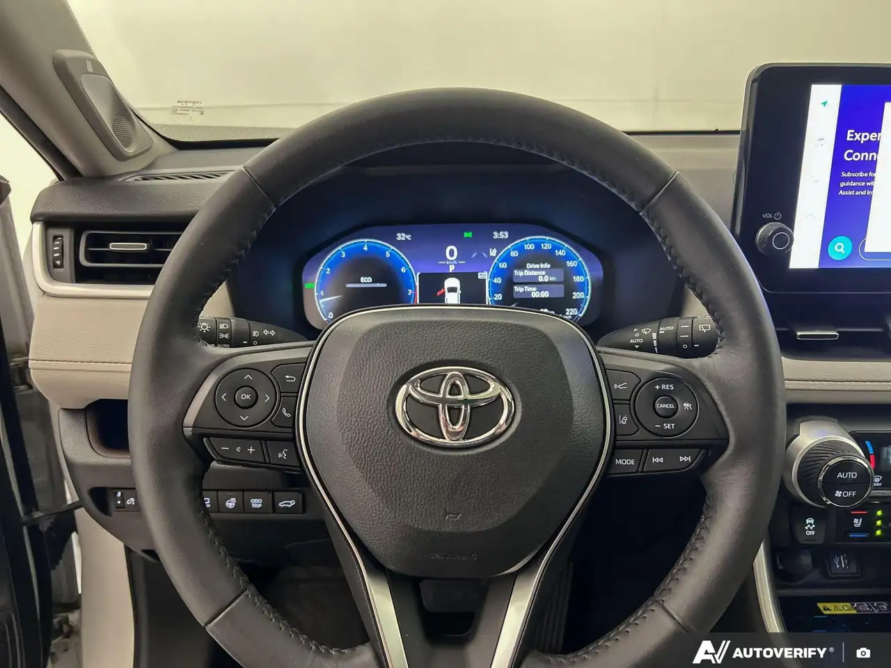 Toyota RAV 4 photo Toyota RAV 4