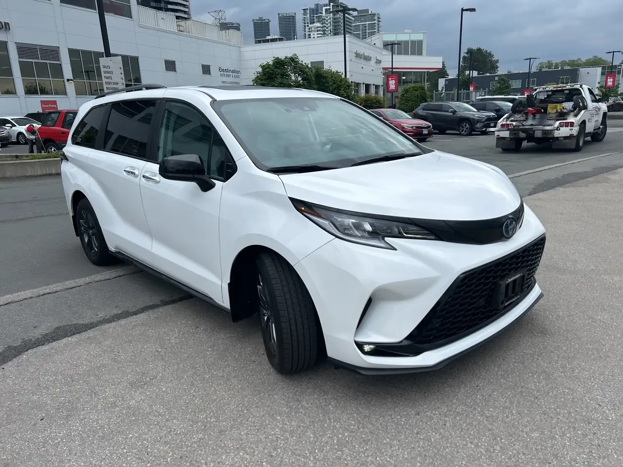 Toyota Sienna снимка Toyota Sienna