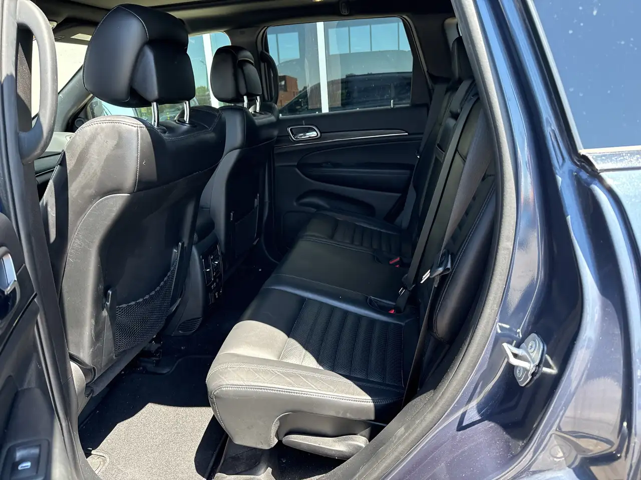 Jeep Grand Cherokee снимка Jeep Grand Cherokee