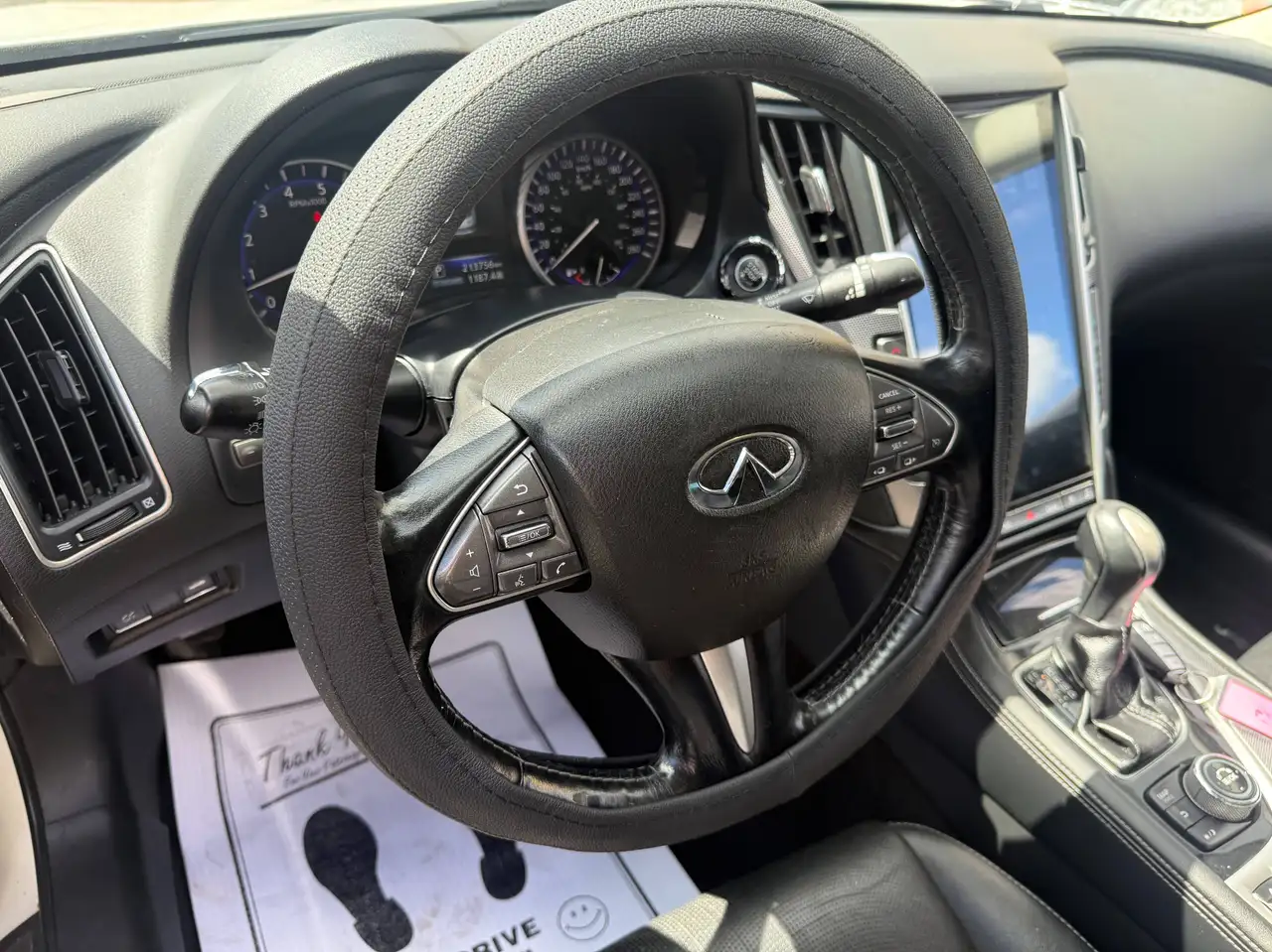 Infiniti Q50 fotografie Infiniti Q50