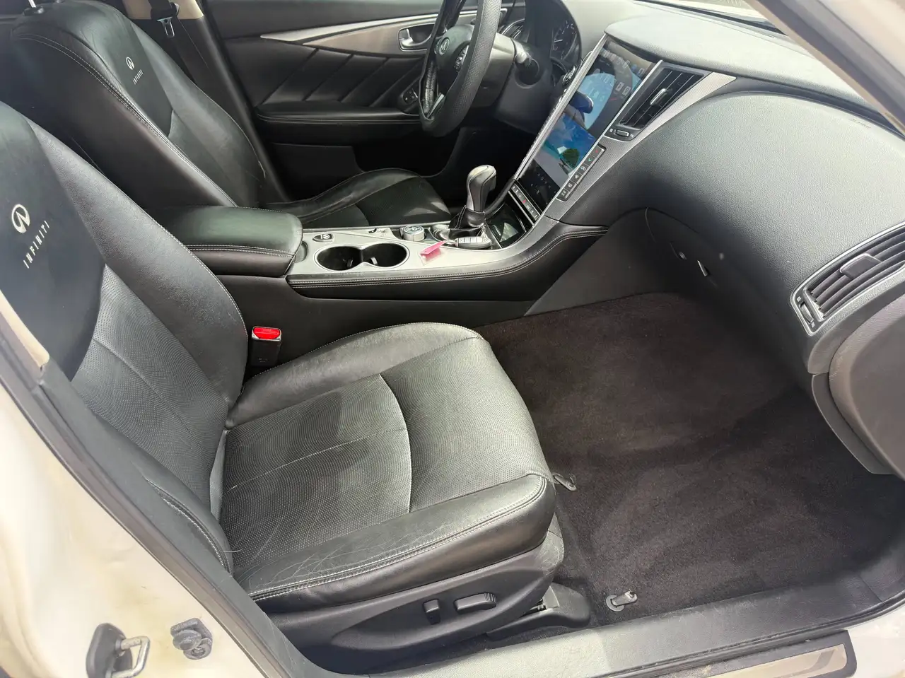 Infiniti Q50 fotografie Infiniti Q50