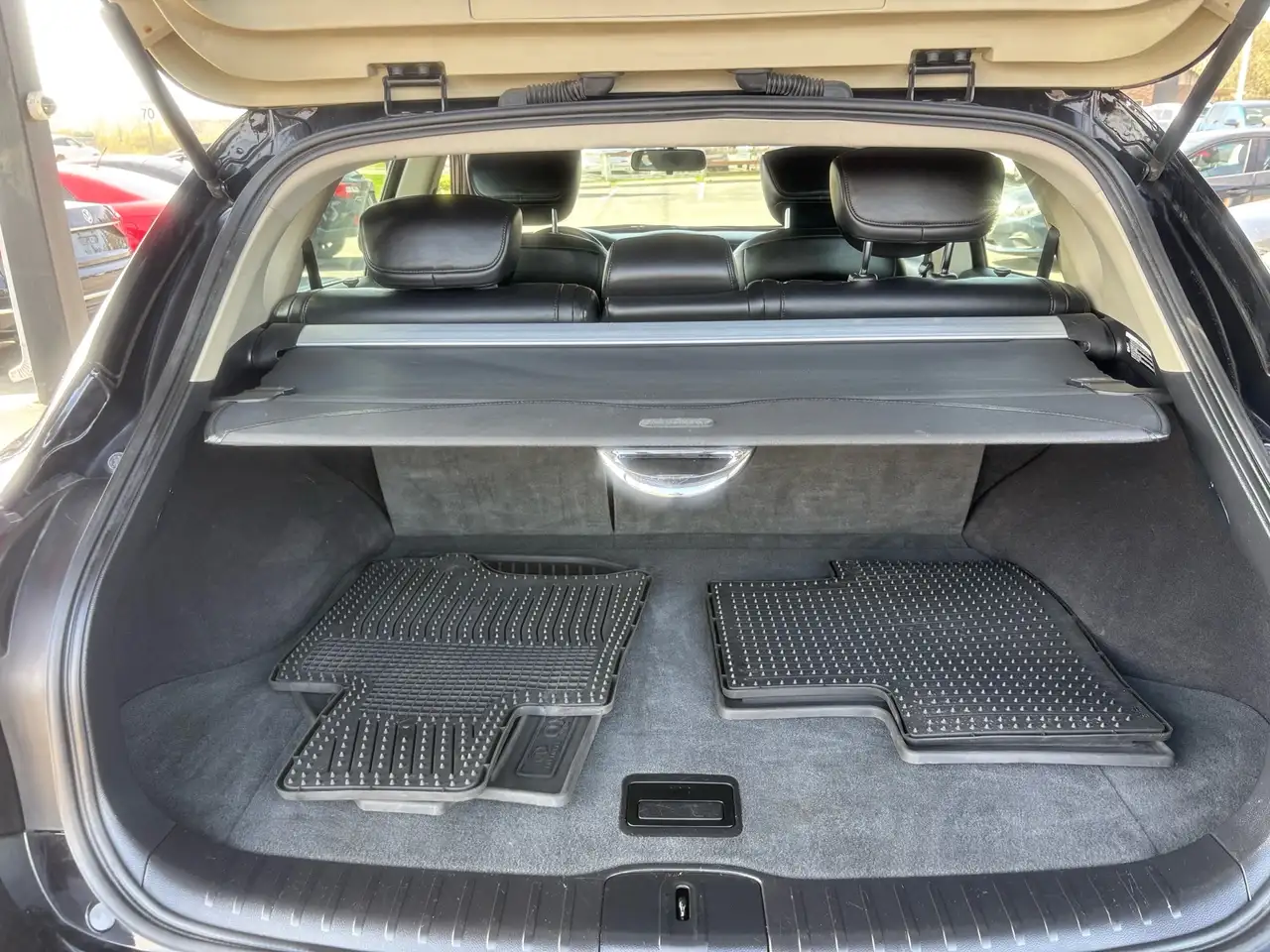 Infiniti QX50 снимка Infiniti QX50