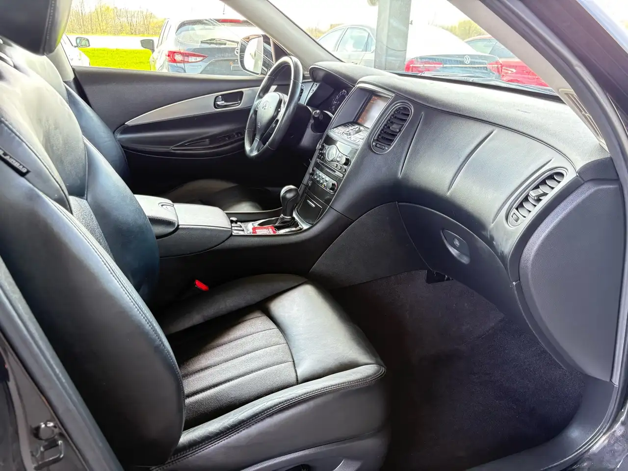Infiniti QX50 снимка Infiniti QX50