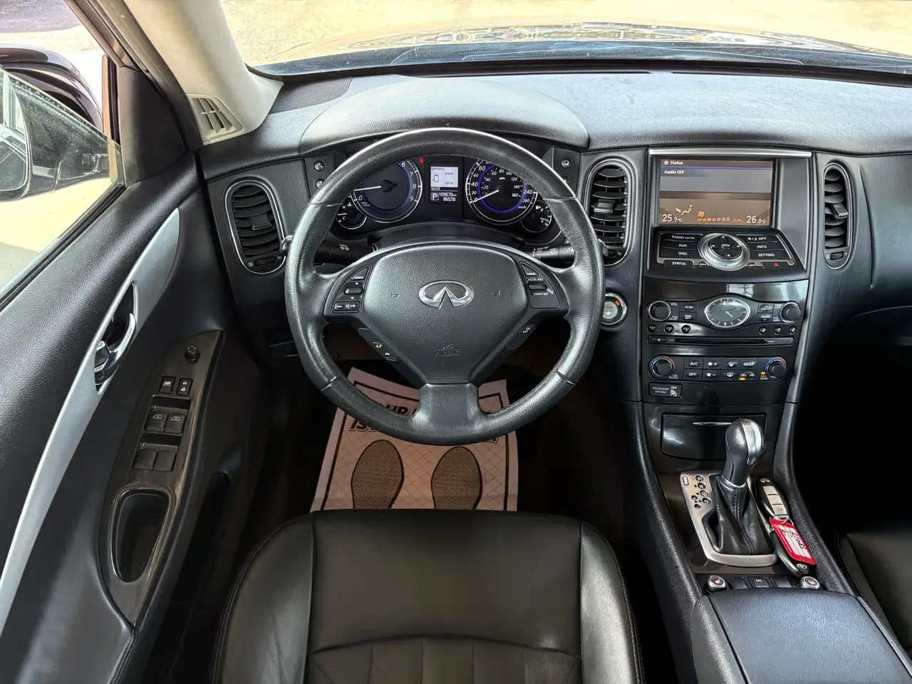 Infiniti QX50 снимка Infiniti QX50