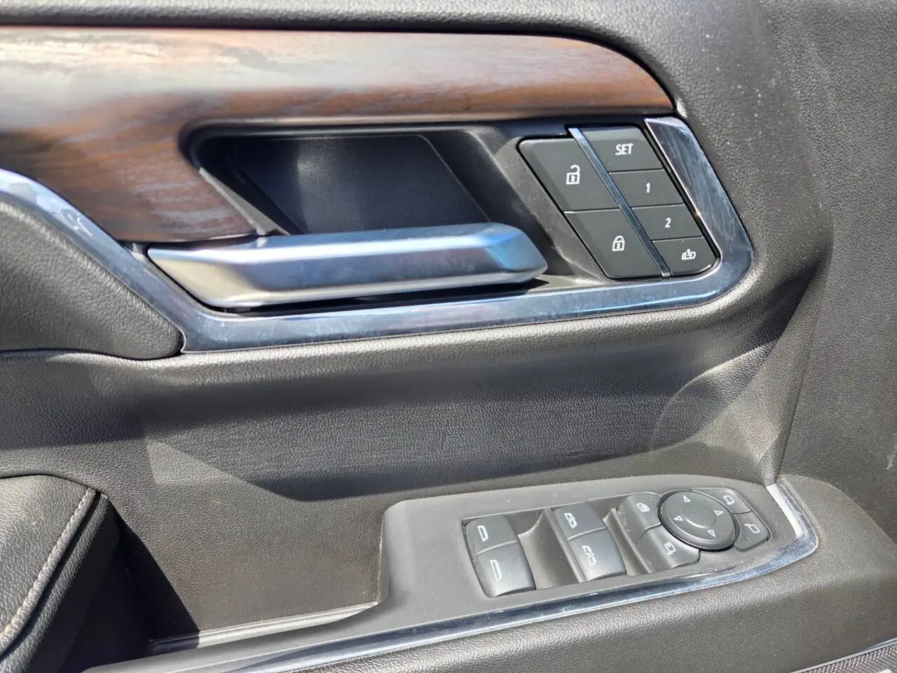 GMC Sierra 1500 снимка GMC Sierra 1500