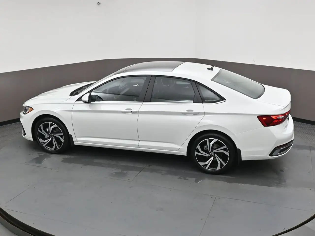 Volkswagen Jetta снимка Volkswagen Jetta