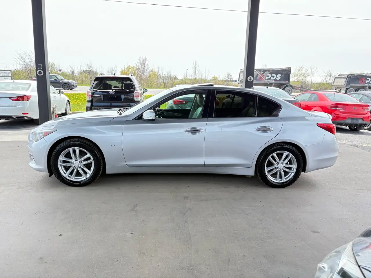 Infiniti Q50 fotografie Infiniti Q50