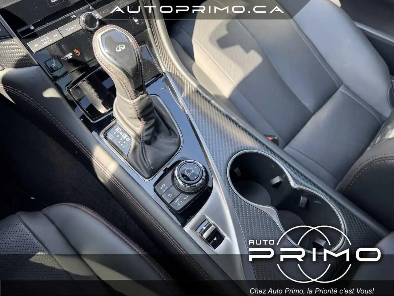 Infiniti Q60 fotografie Infiniti Q60
